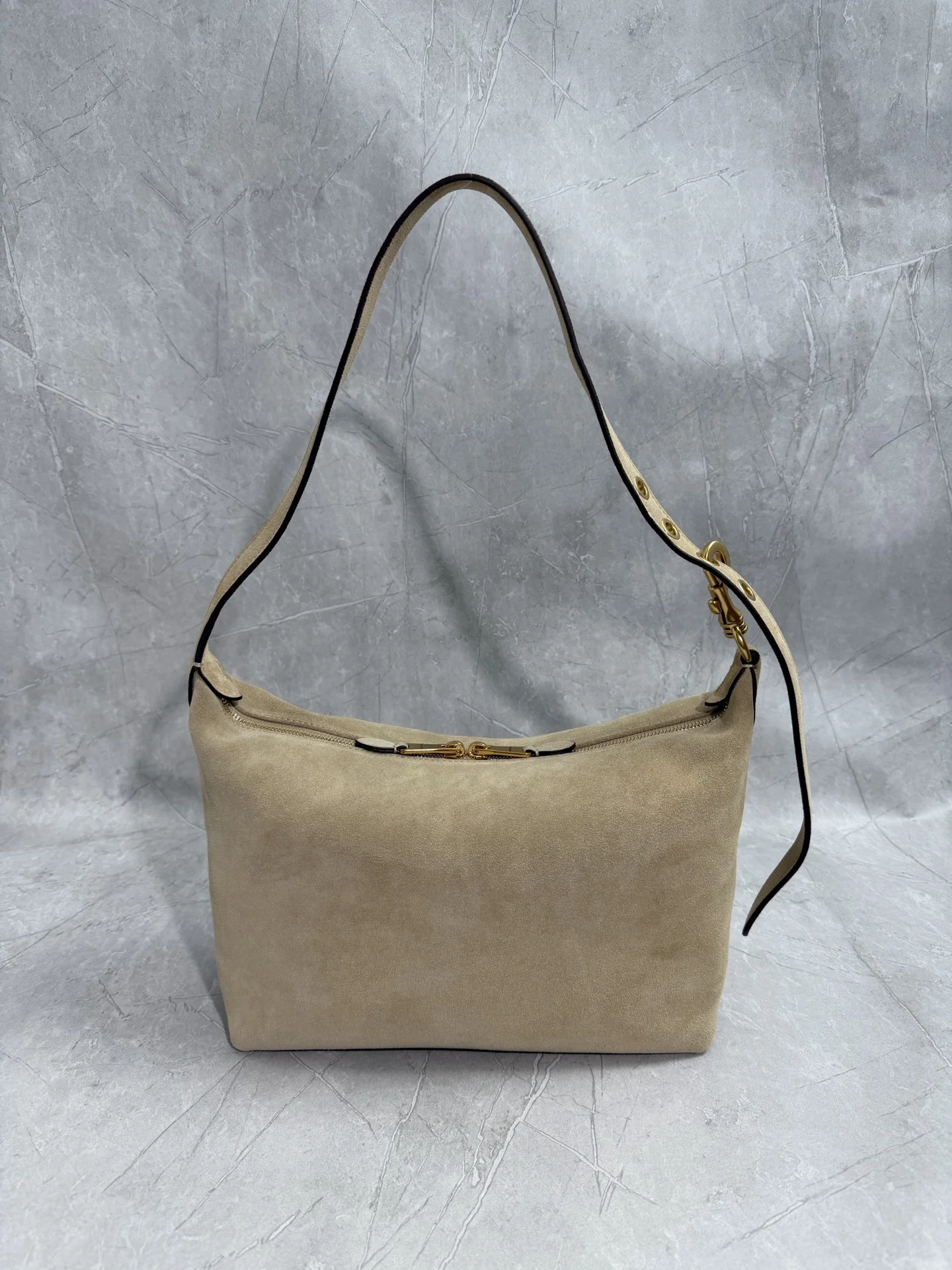 MIU MIU Shoulder Bags Beige-Gold 28X21.5X13CM G2010061583 - Image 2