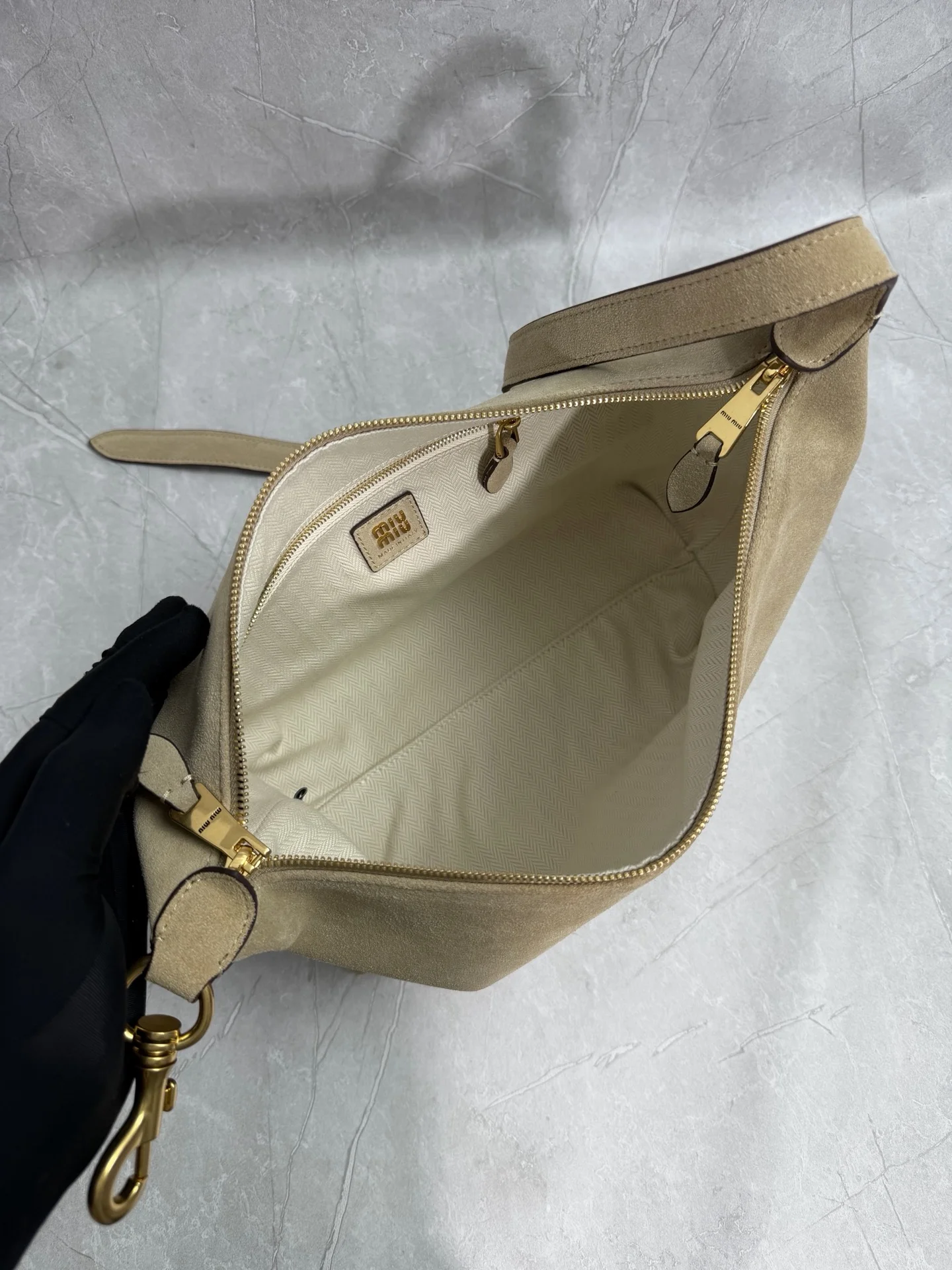 MIU MIU Shoulder Bags Beige-Gold 28X21.5X13CM G2010061583 - Image 9