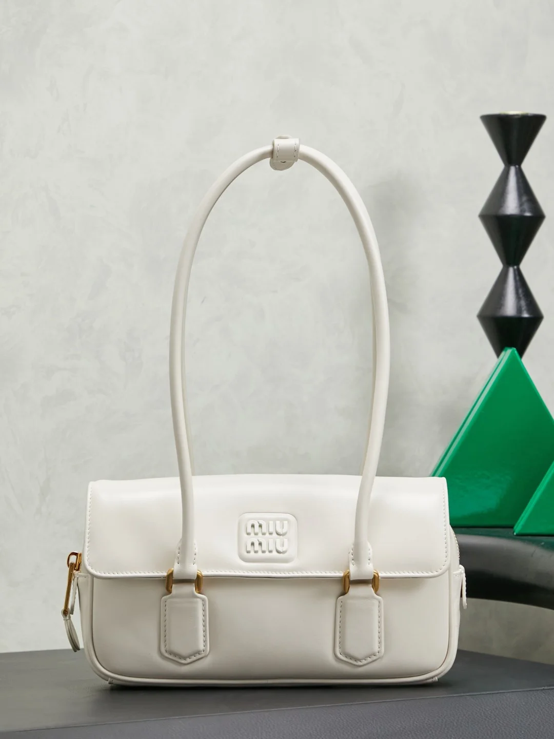 MIU MIU Shoulder Bags White-Gold 24X11.5X5CM G3010060899