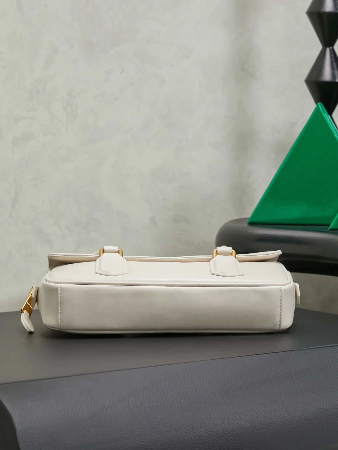 MIU MIU Shoulder Bags White-Gold 24X11.5X5CM G3010060899 - Image 4