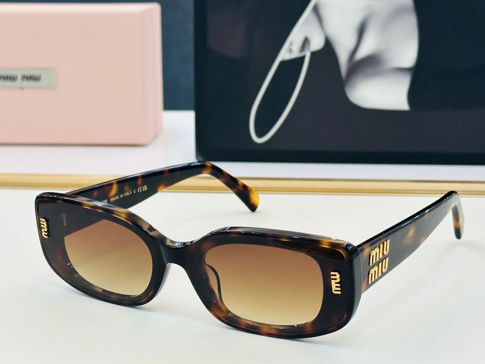 MIU MIU Sunglasses A3510071025 - Image 4