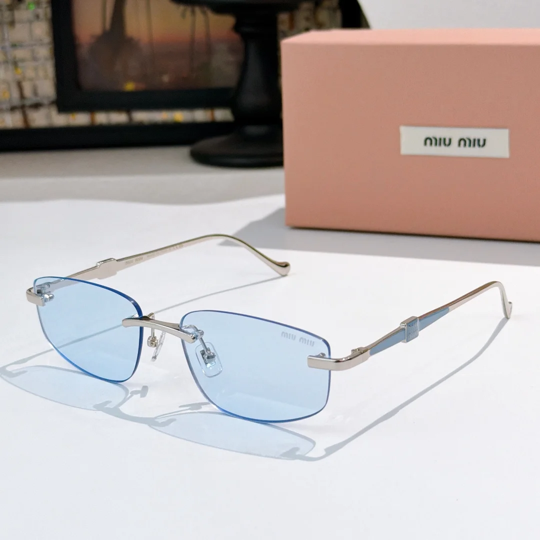 MIU MIU Sunglasses A3510071423 - Image 4