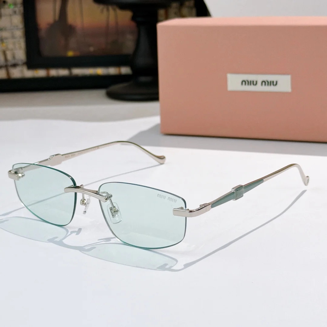 MIU MIU Sunglasses A3510071423 - Image 5
