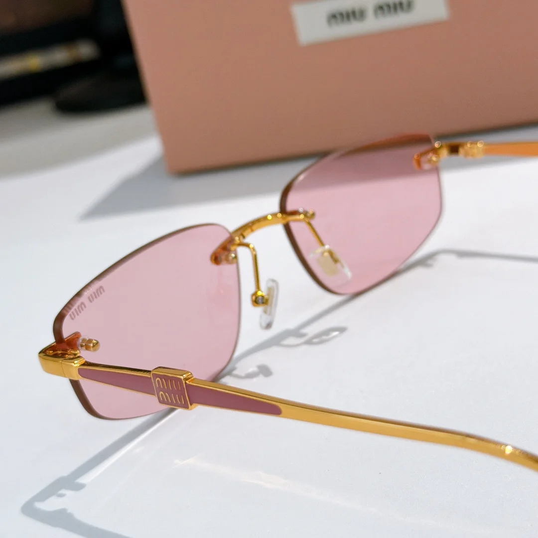 MIU MIU Sunglasses A3510071423 - Image 7
