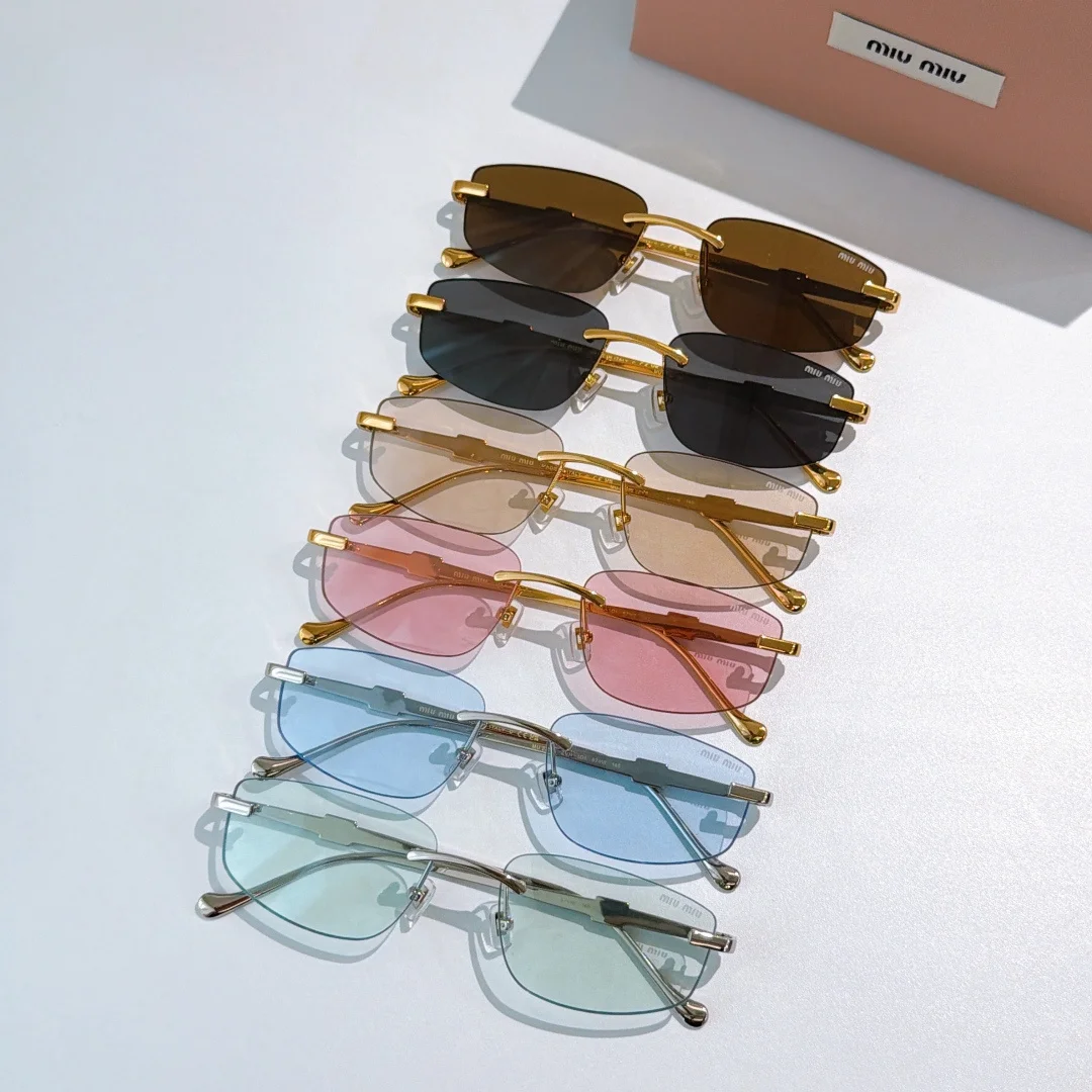 MIU MIU Sunglasses A3510071423 - Image 9