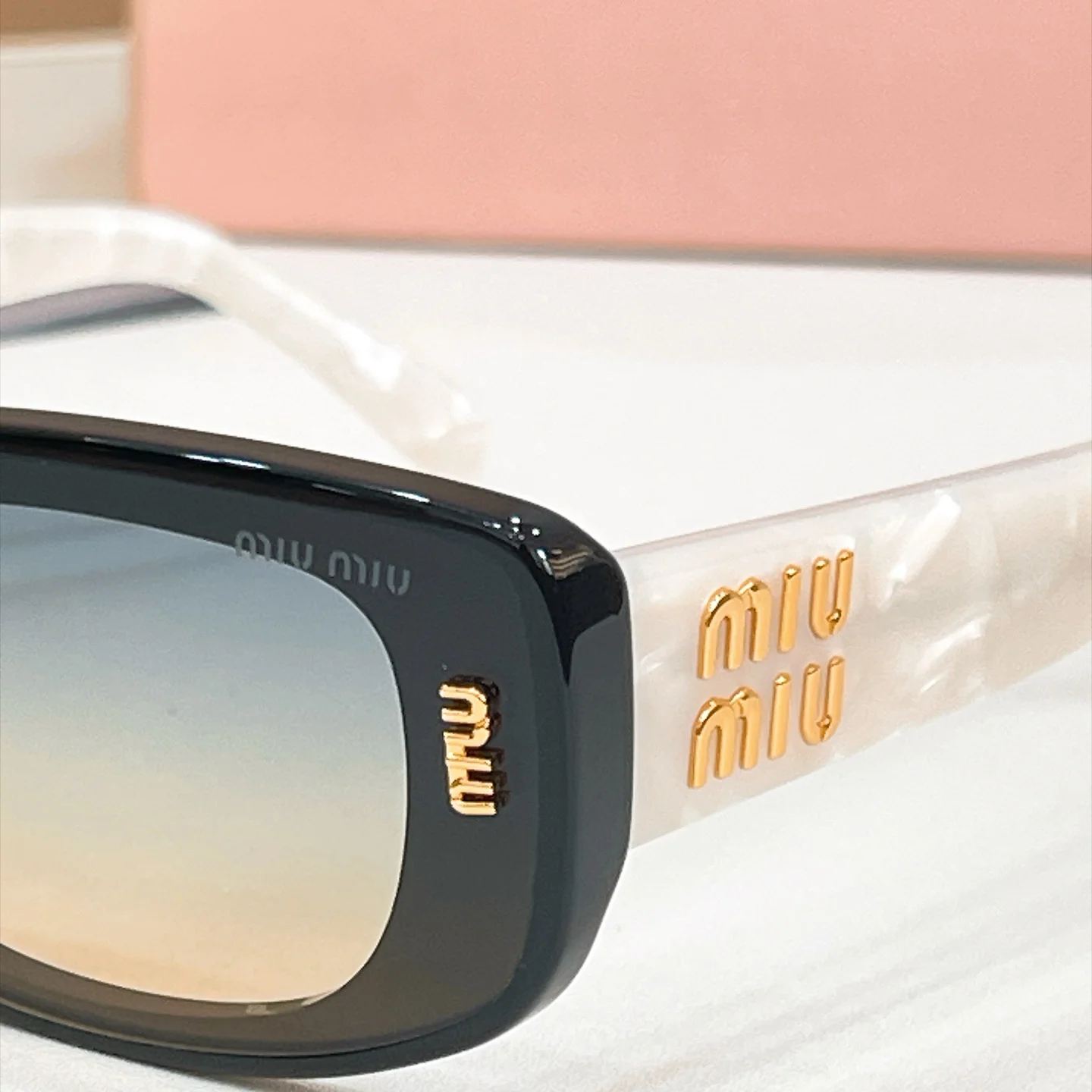 MIU MIU Sunglasses A3510071439 - Image 7