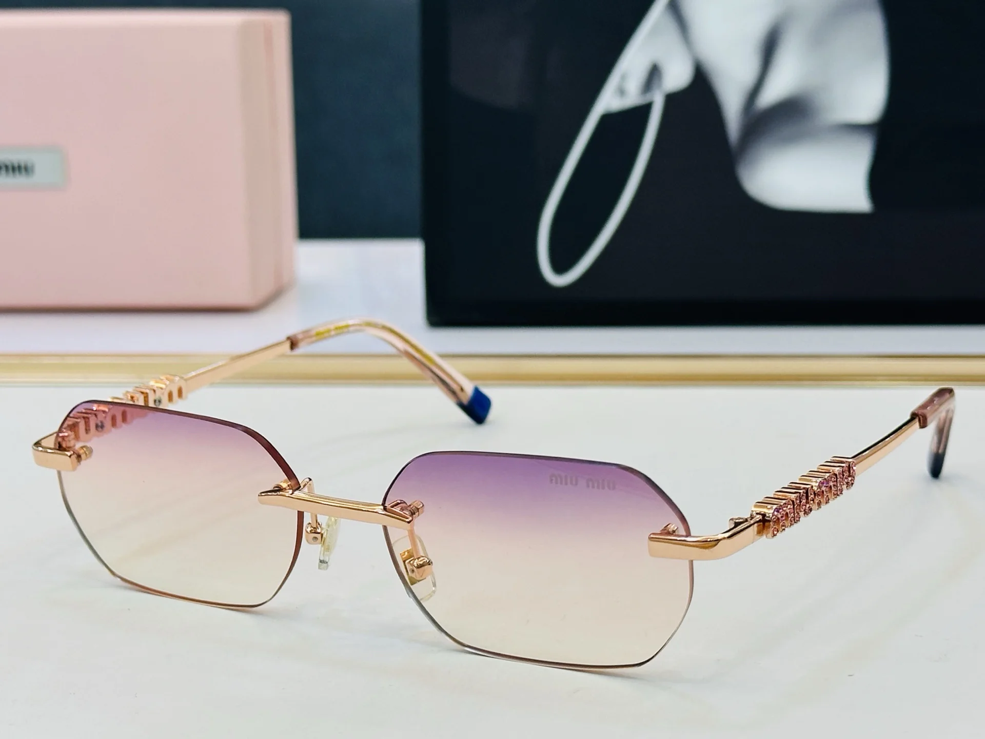 MIU MIU Sunglasses A3510072554 - Image 4