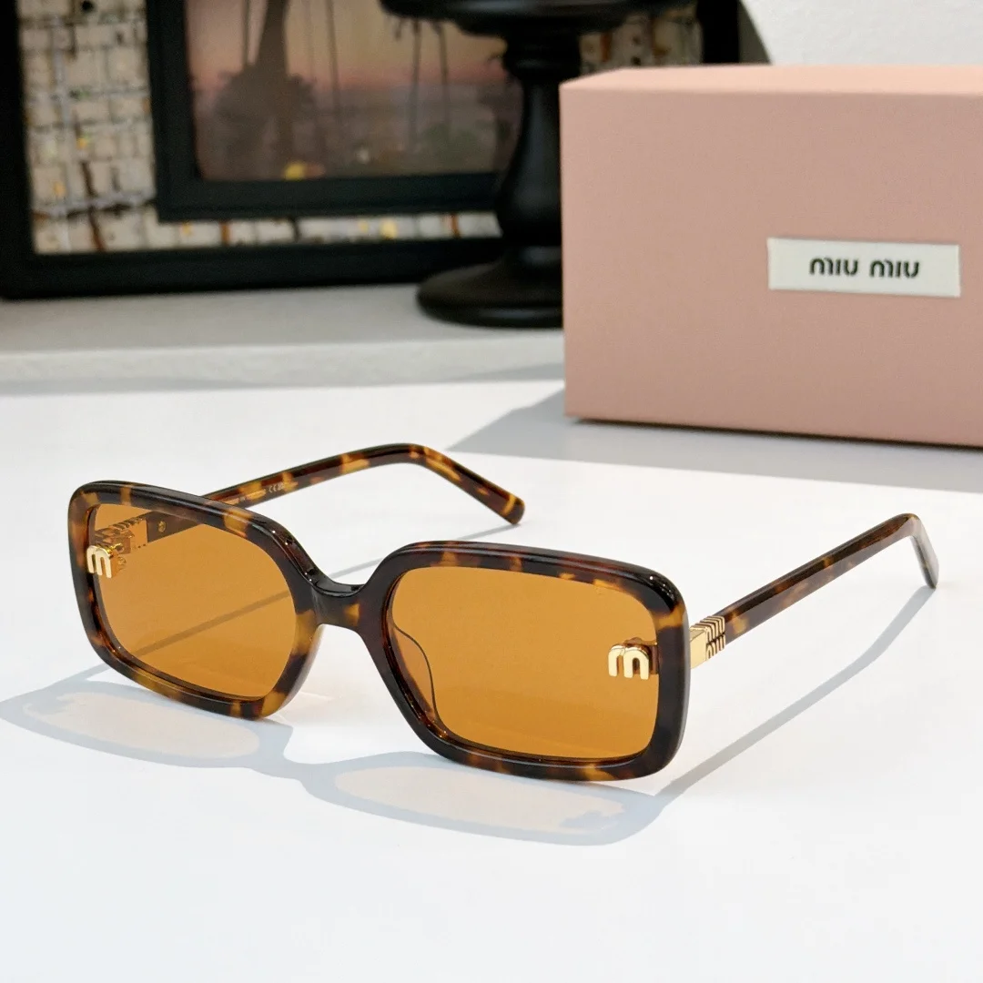 MIU MIU Sunglasses A3510072663 - Image 4