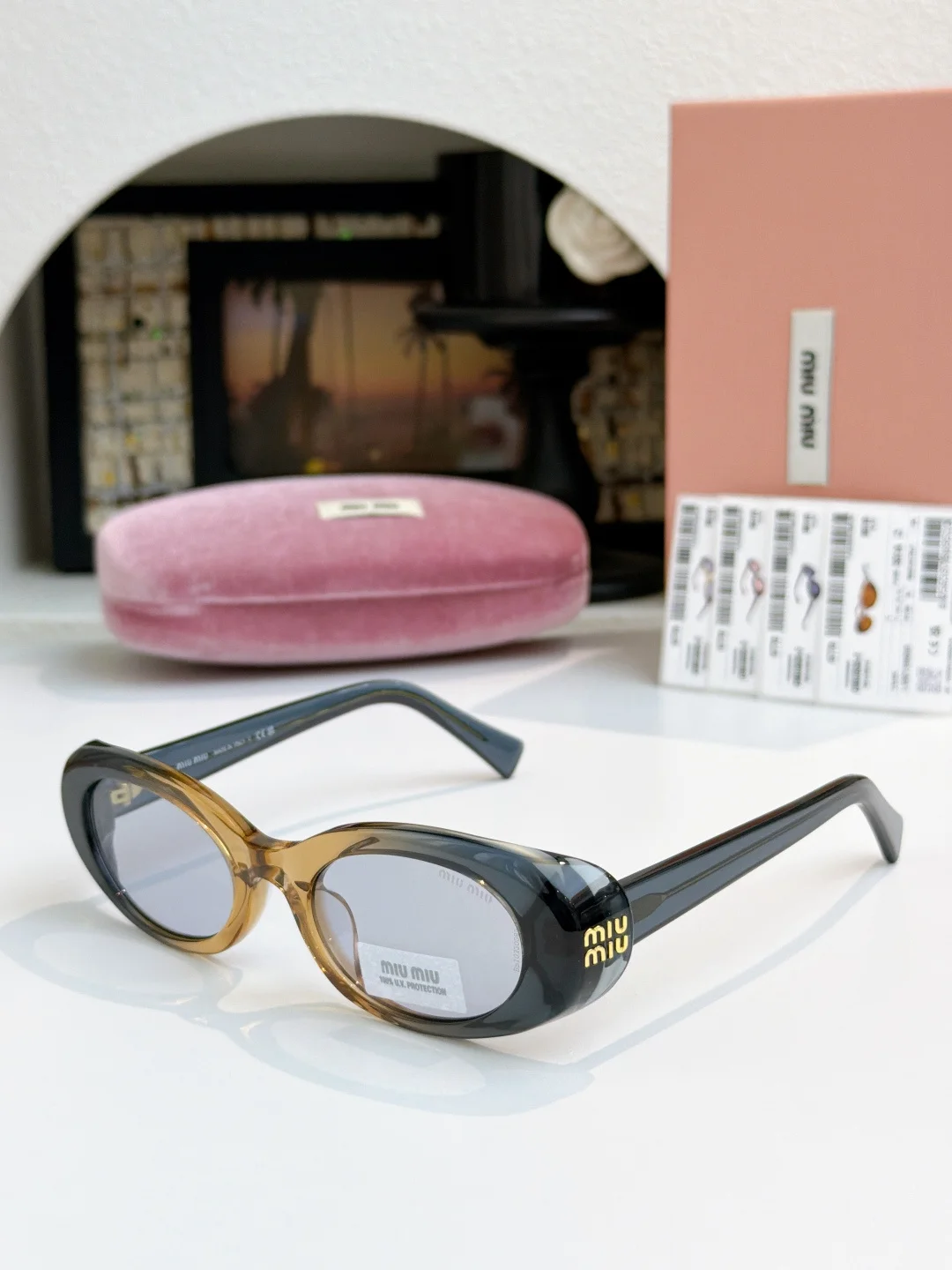 MIU MIU Sunglasses A3510072699 - Image 4