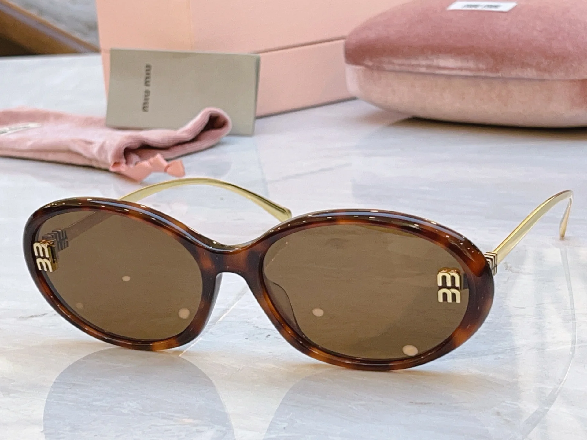 MIU MIU Sunglasses A3510072733 - Image 4