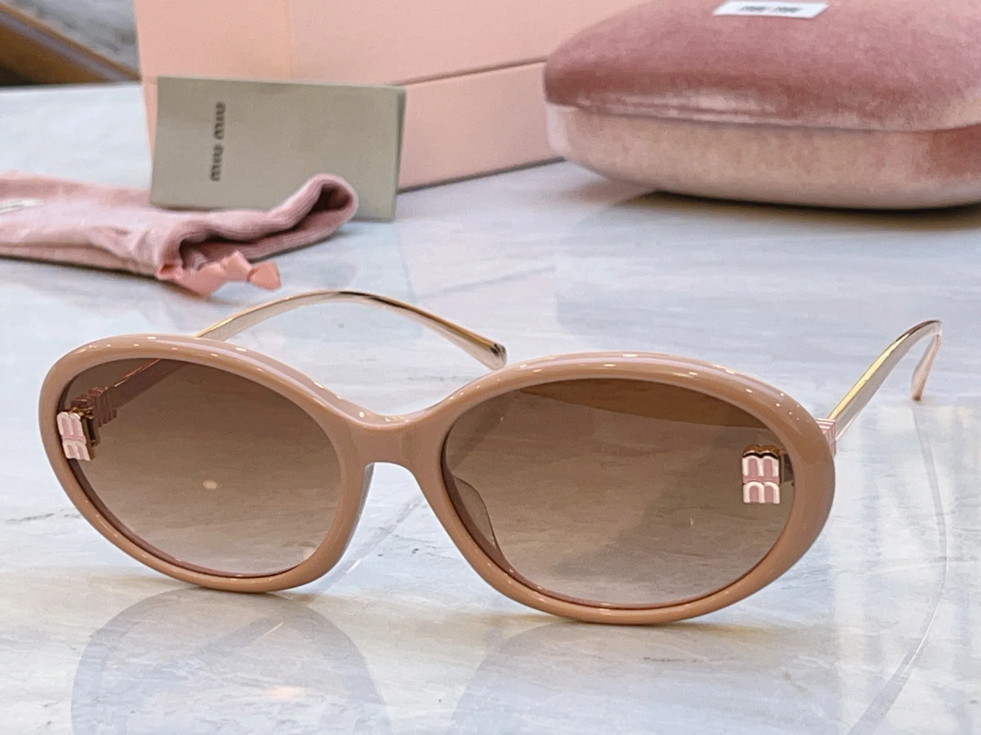 MIU MIU Sunglasses A3510072733 - Image 6