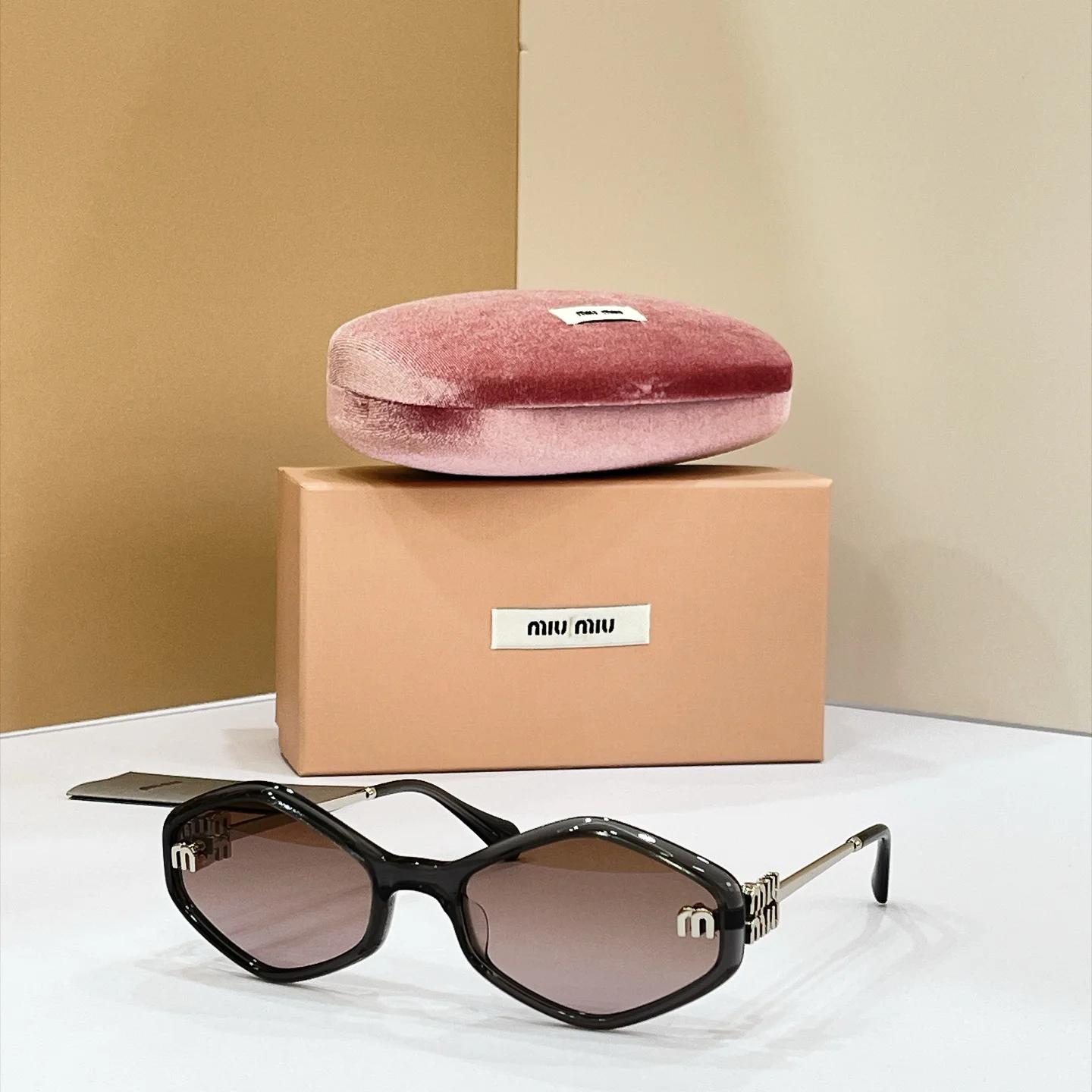 MIU MIU Sunglasses A4510072709 - Image 4