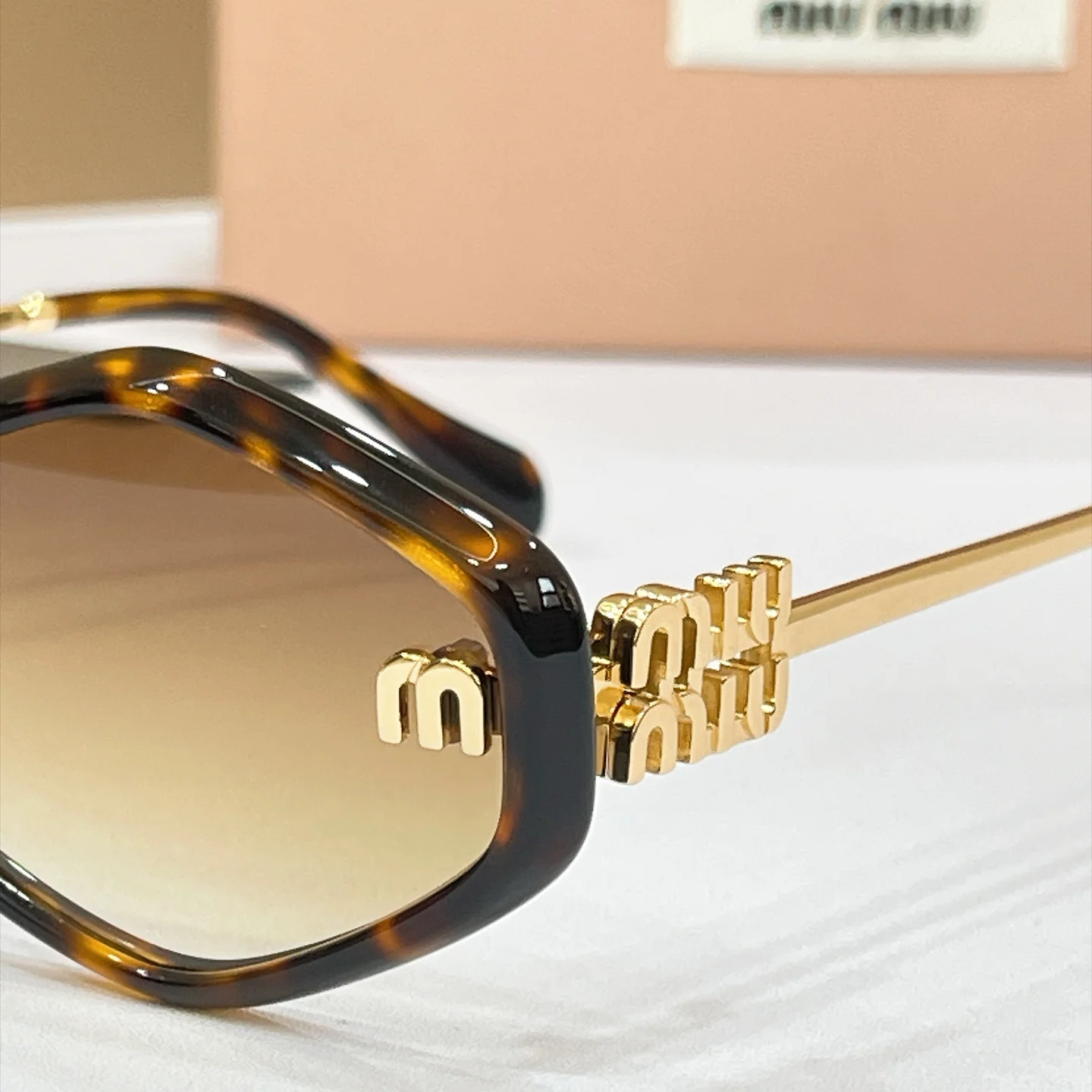 MIU MIU Sunglasses A4510072709 - Image 8