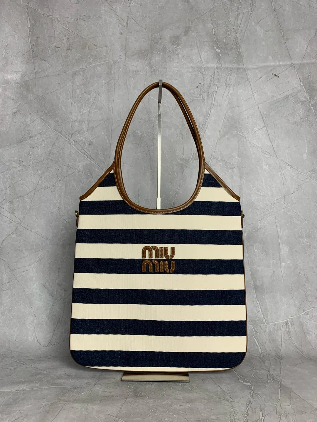MIU MIU Totes Bags Canvas & Calfskin White-Navy 35X40CM E5010061850