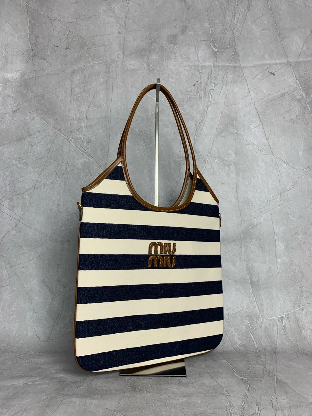 MIU MIU Totes Bags Canvas & Calfskin White-Navy 35X40CM E5010061850 - Image 3
