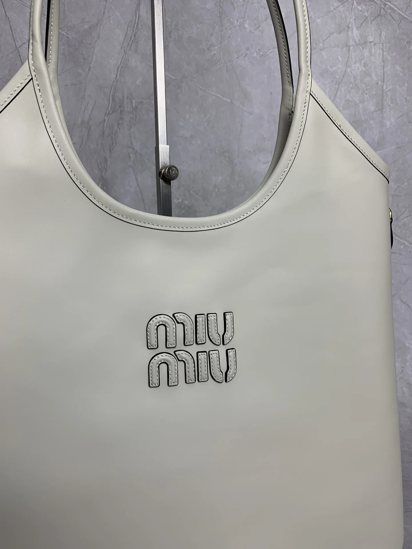 MIU MIU Totes Bags White 35X40X60CM F5010062109 - Image 4