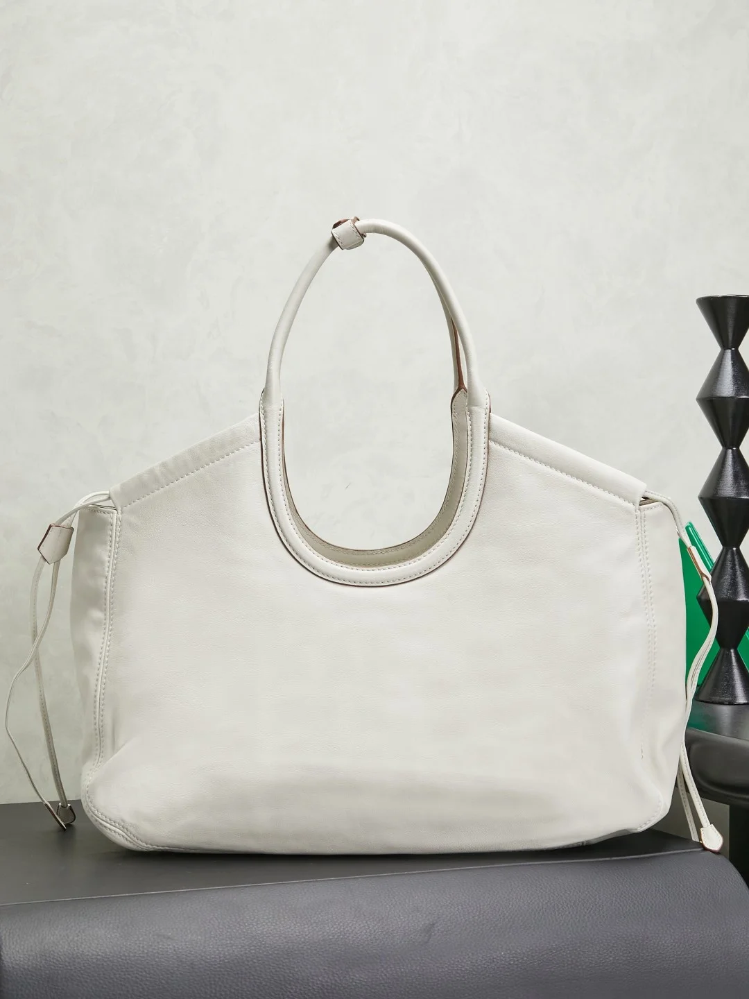MIU MIU Totes Bags White-Brown 40X30X15CM H8010061073 - Image 2