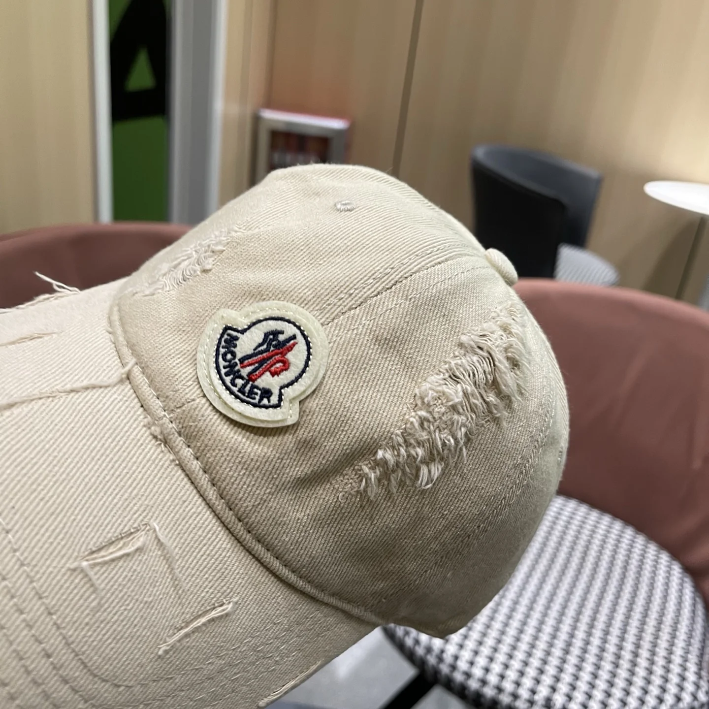 MONCLER Caps Beige-Black E510070236 - Image 11