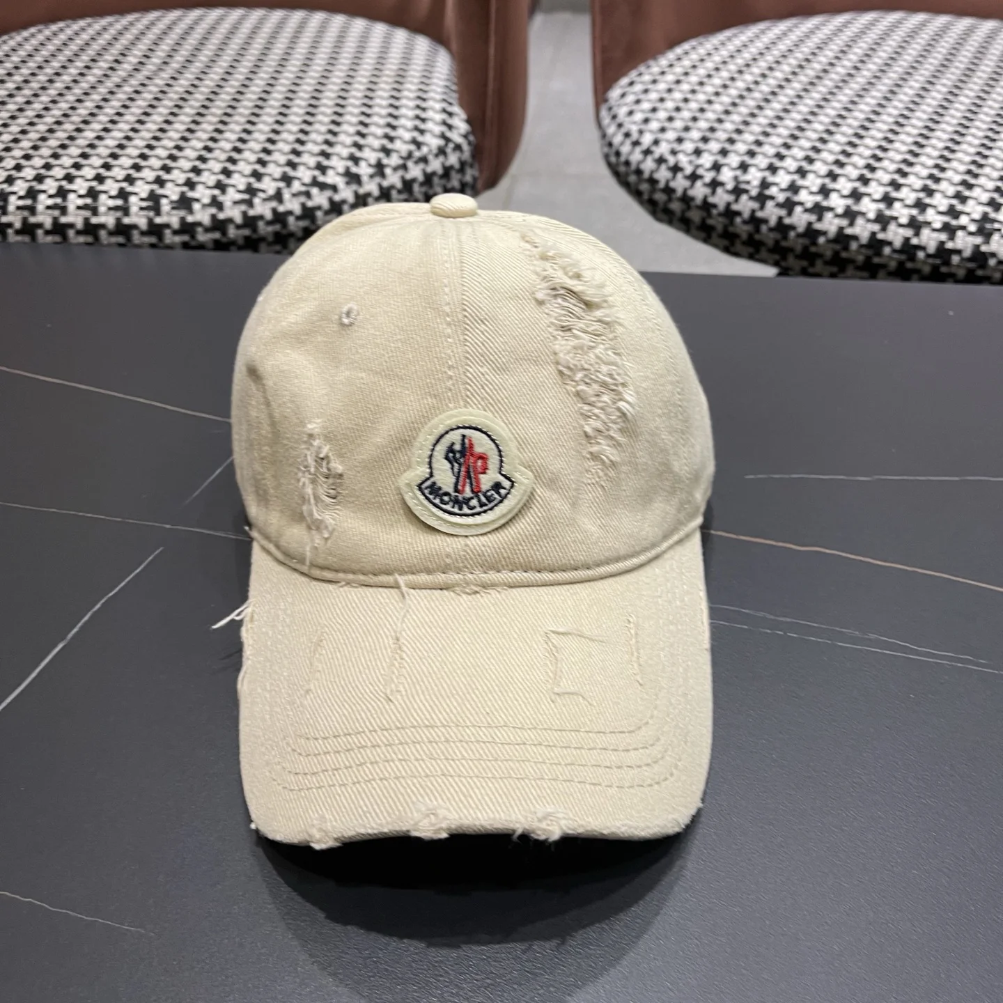 MONCLER Caps Beige-Black E510070236 - Image 7