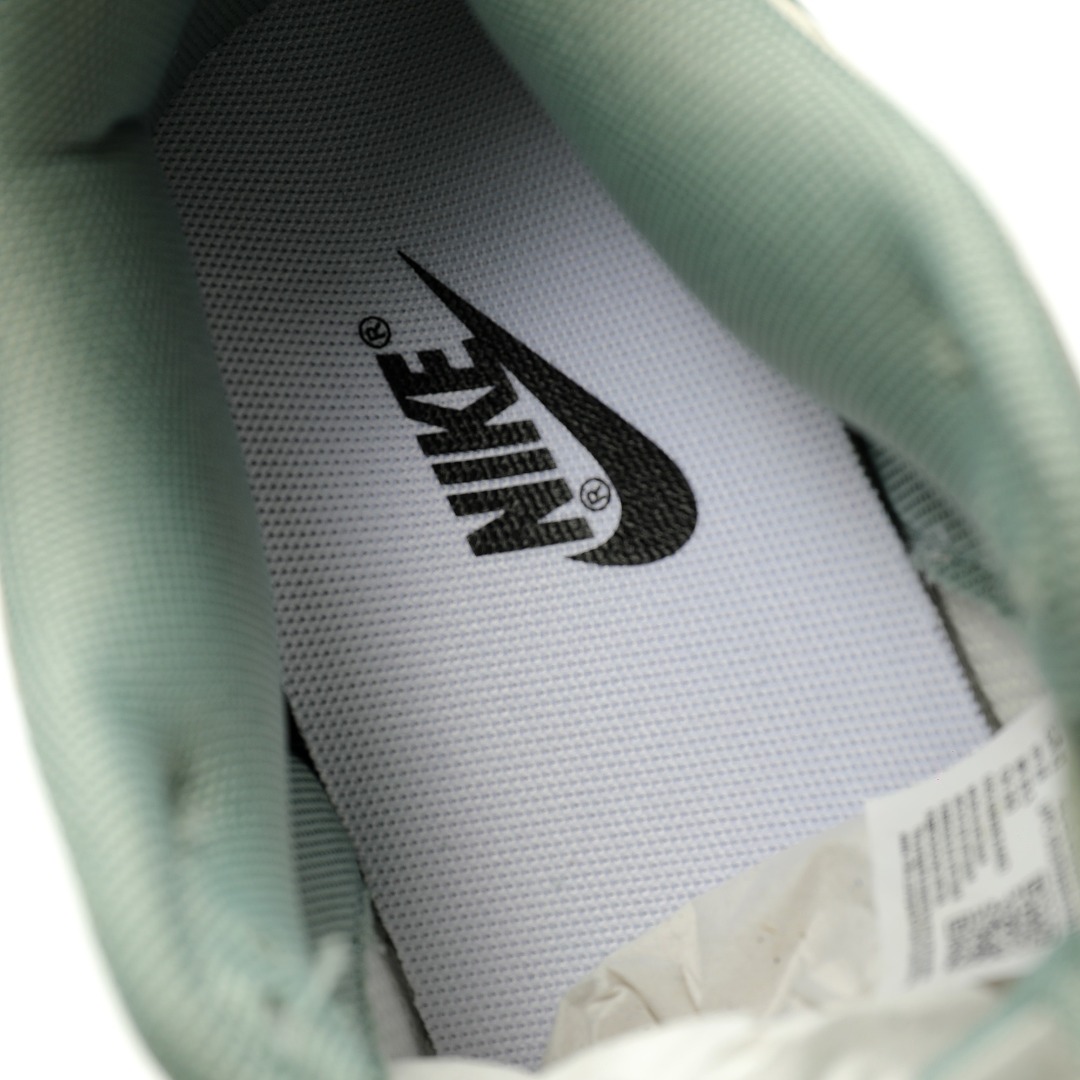 Nike SB Dunk Low WG0320-142 - Image 8