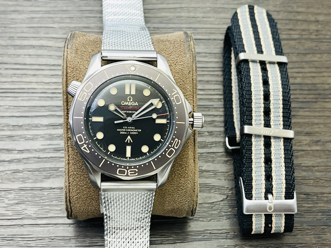 OMEGA Seamaster Automatic 007 (Black Dial) 40mm OM A80010070195