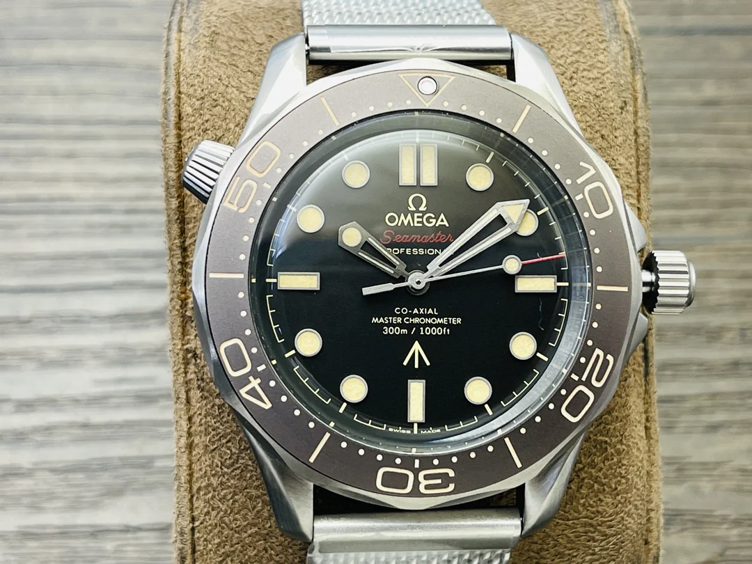 OMEGA Seamaster Automatic 007 (Black Dial) 40mm OM A80010070195 - Image 4