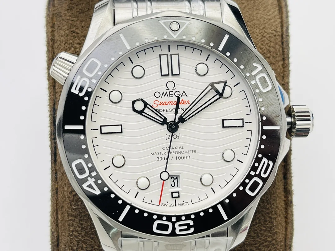 OMEGA Seamaster Automatic 8800 (White Dial) 42mm VS A65010070324 - Image 3