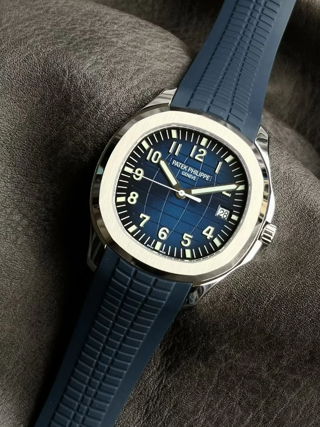 PATEK PHILIPPE Aquanaut Automatic 5167A (Blue Dial) 40mm 3K B65010070212 - Image 3