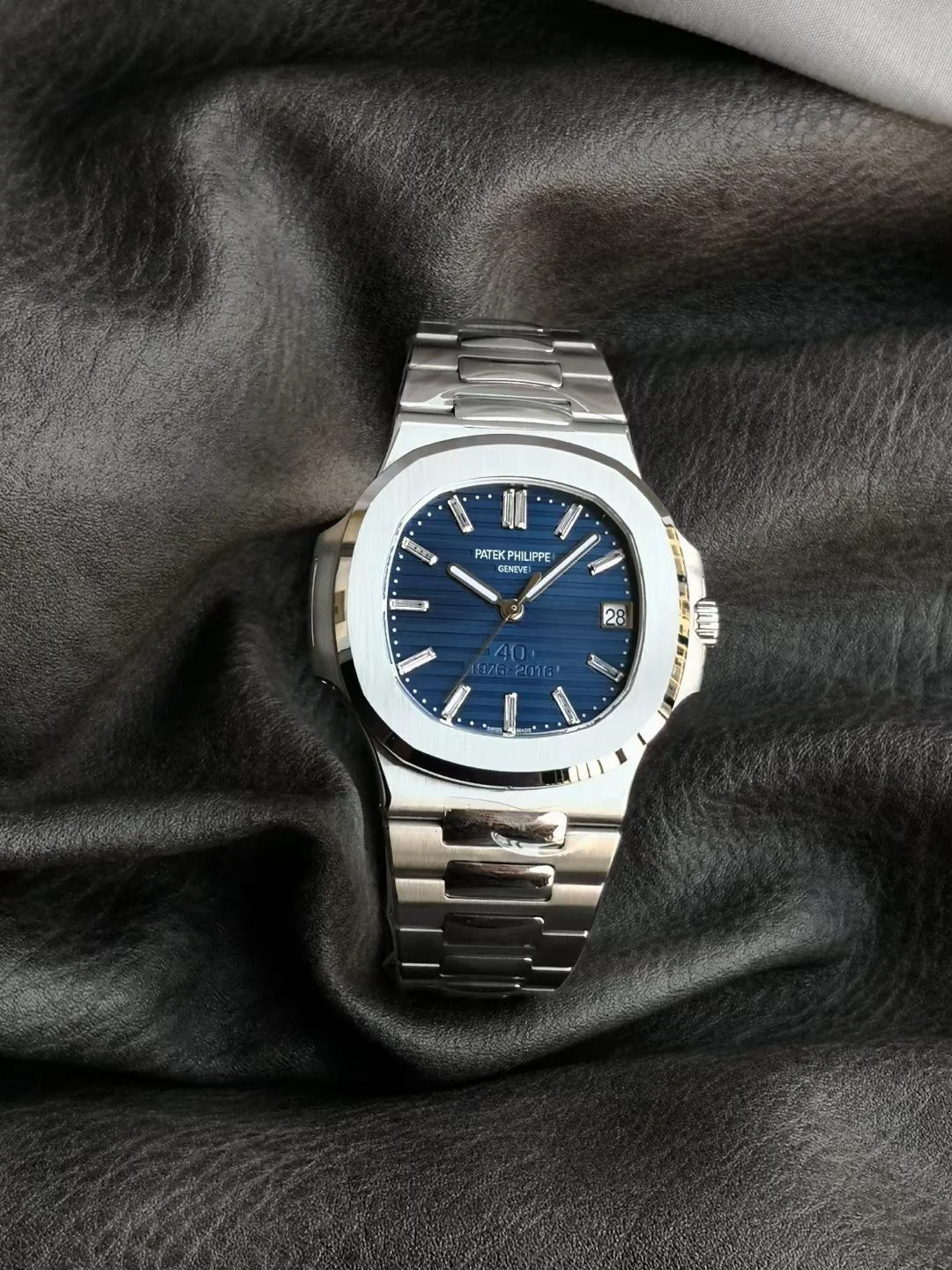 PATEK PHILIPPE Nautilus Automatic 57111A (Blue Dial) 40mm 3K B65010070216