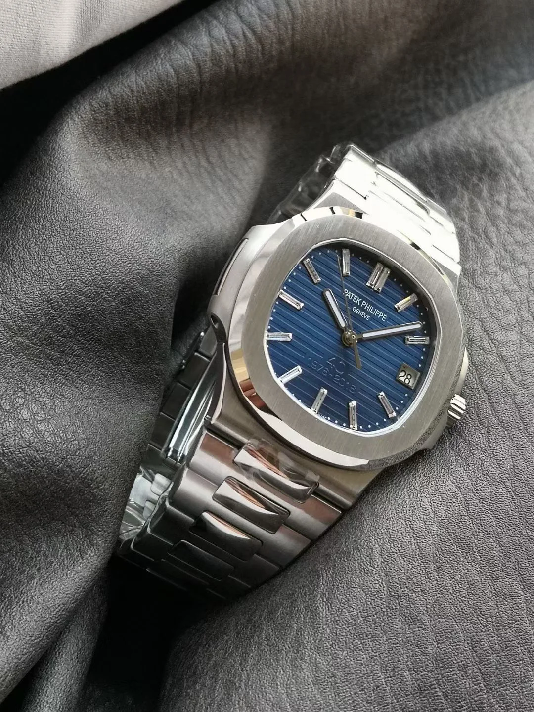 PATEK PHILIPPE Nautilus Automatic 57111A (Blue Dial) 40mm 3K B65010070216 - Image 2