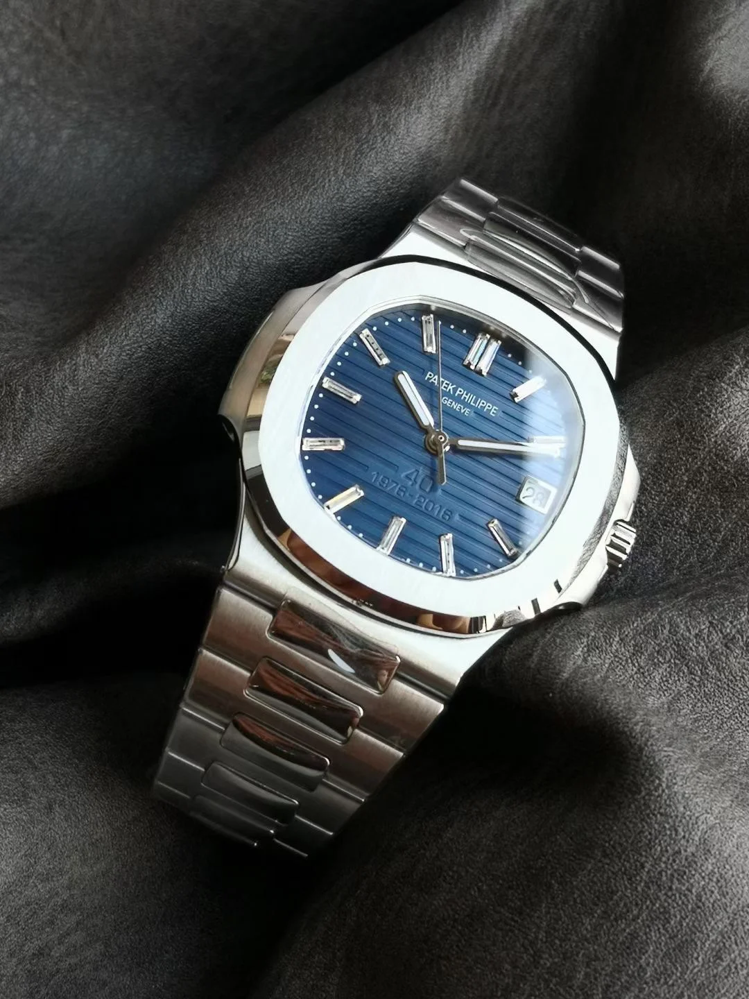 PATEK PHILIPPE Nautilus Automatic 57111A (Blue Dial) 40mm 3K B65010070216 - Image 4