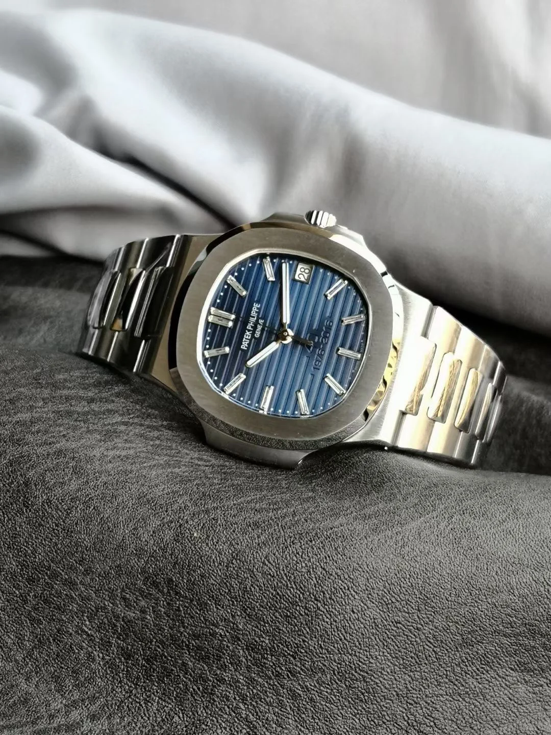 PATEK PHILIPPE Nautilus Automatic 57111A (Blue Dial) 40mm 3K B65010070216 - Image 5