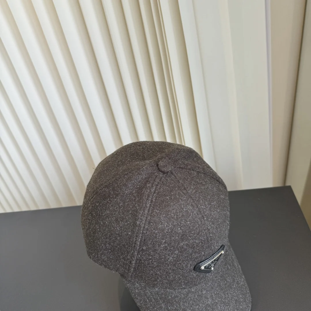 PRADA Caps Brown-White D510072746 - Image 6