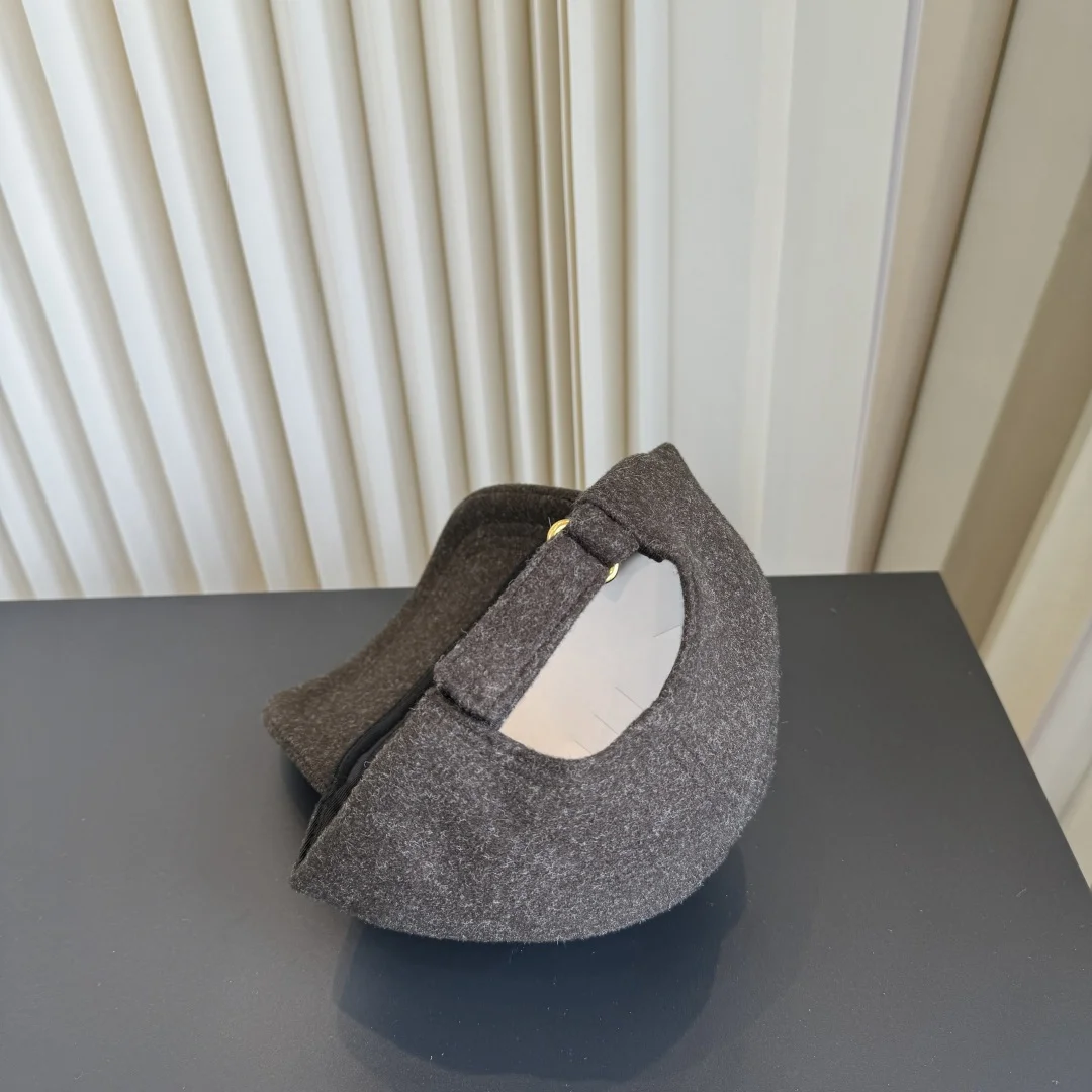 PRADA Caps Brown-White D510072746 - Image 7