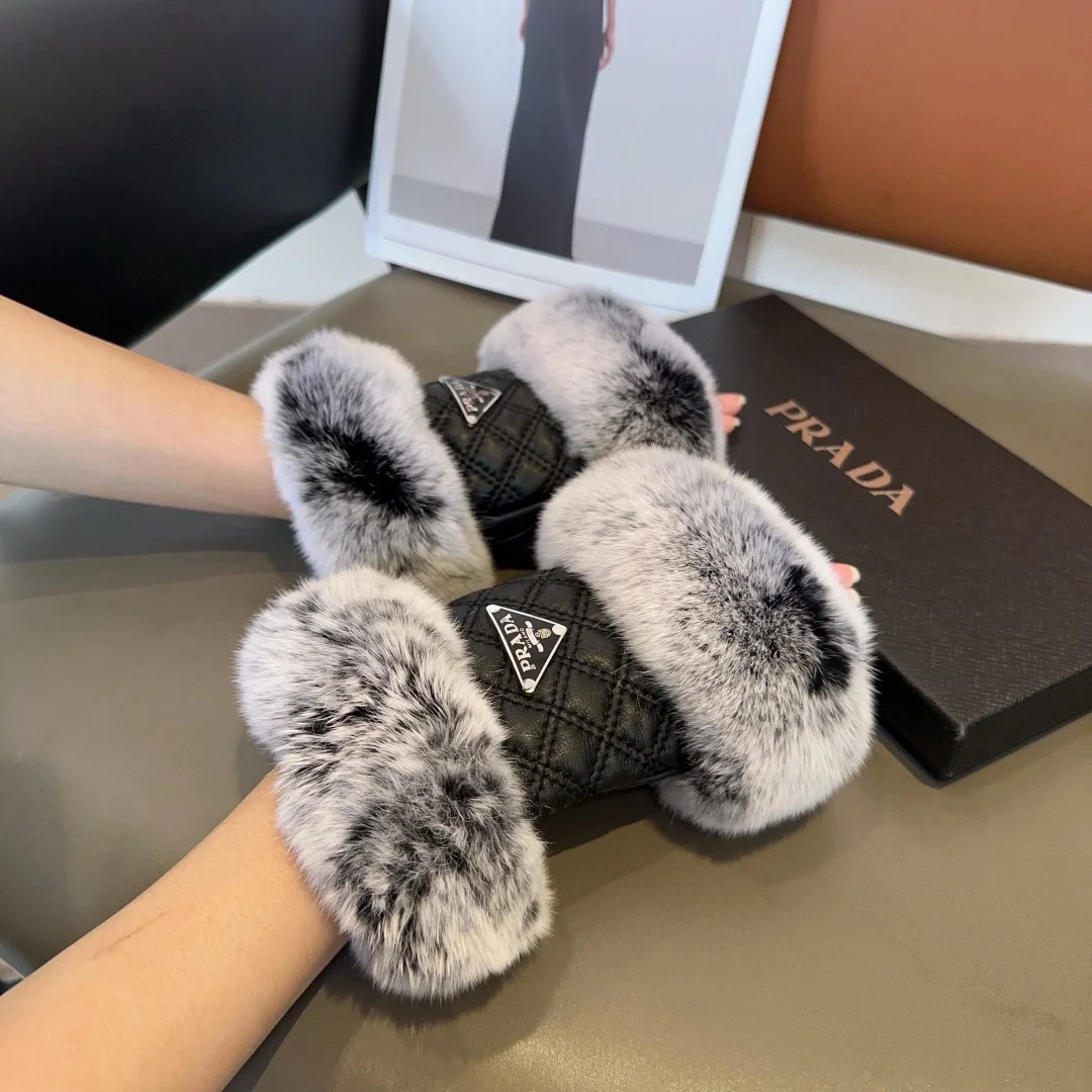 PRADA Gloves Sheepskin Leather Black-Gray One Size A2010071894
