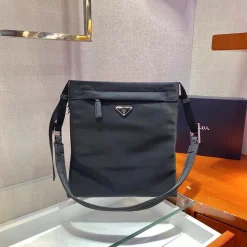 PRADA Messenger Bags Black-Silver 29X27X3CM B6010060113