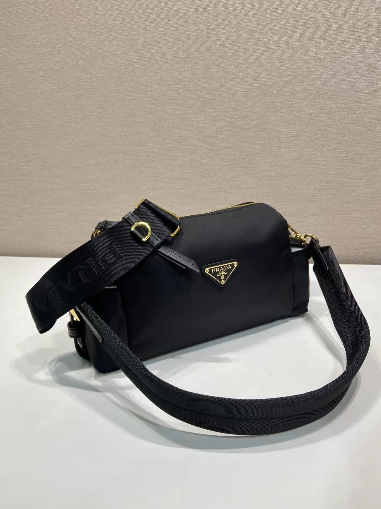 PRADA Shoulder Bags Black-Gold 25X12.5X9.5CM D6010060233 - Image 3
