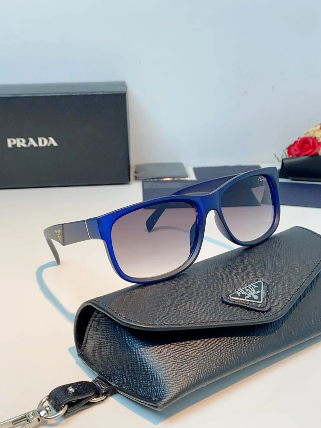PRADA Sunglasses H010072850 - Image 2