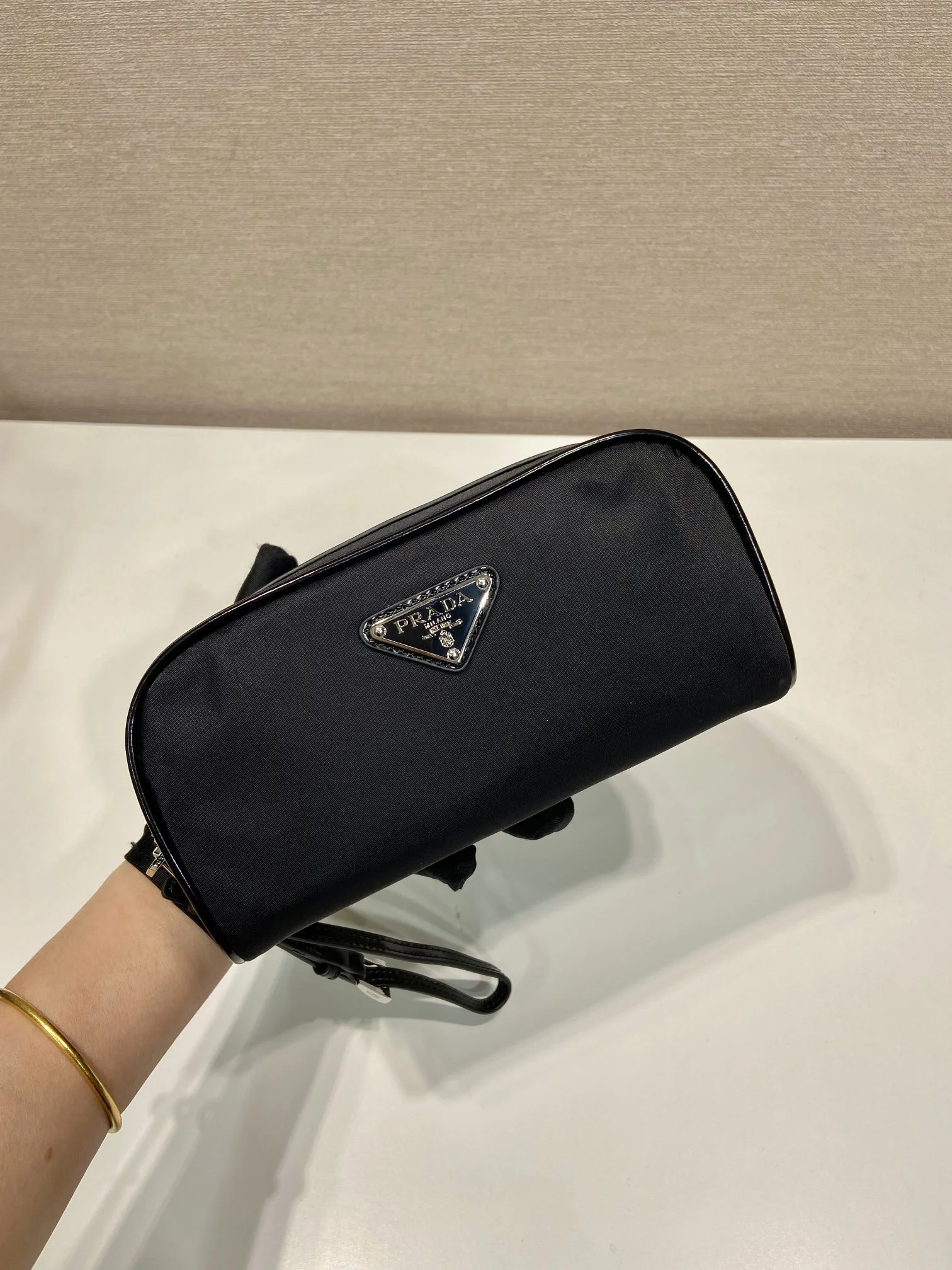 PRADA Wallet Bags Re-Nylon Leather Black-Silver 19X9X7CM B6010060224 - Image 3