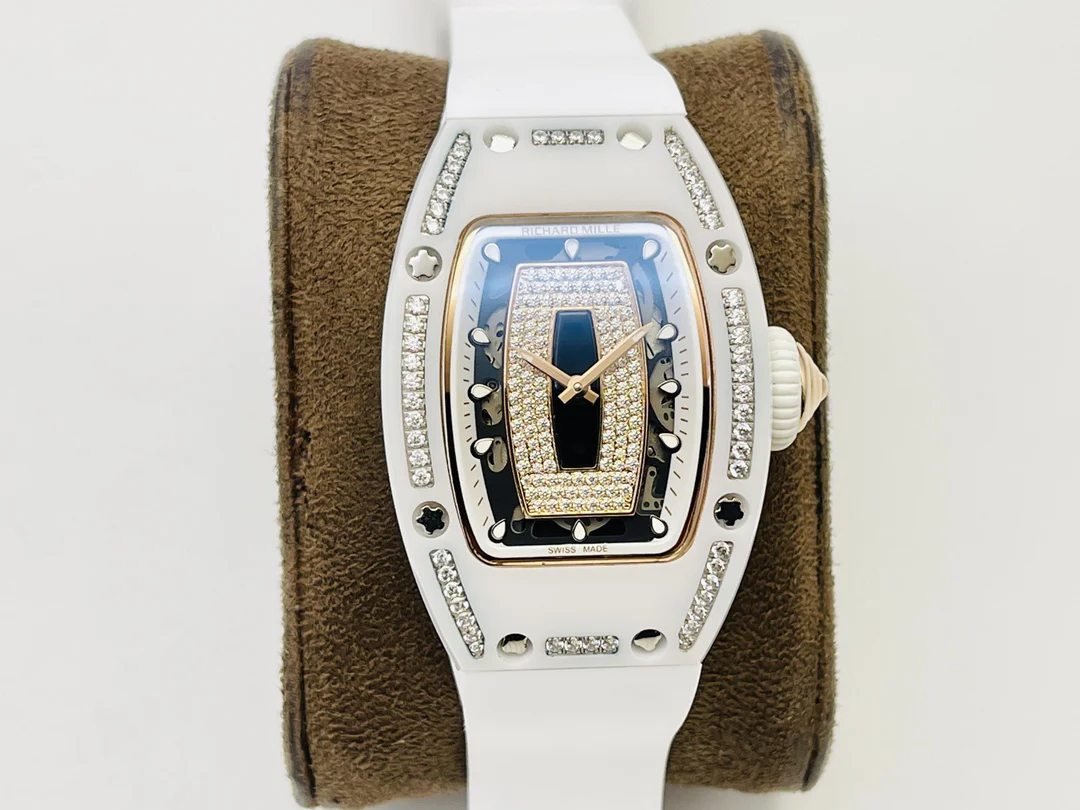 RICHARD MILLE RM07-01 Automatic (Black-White Dial) 31mm A70010070127