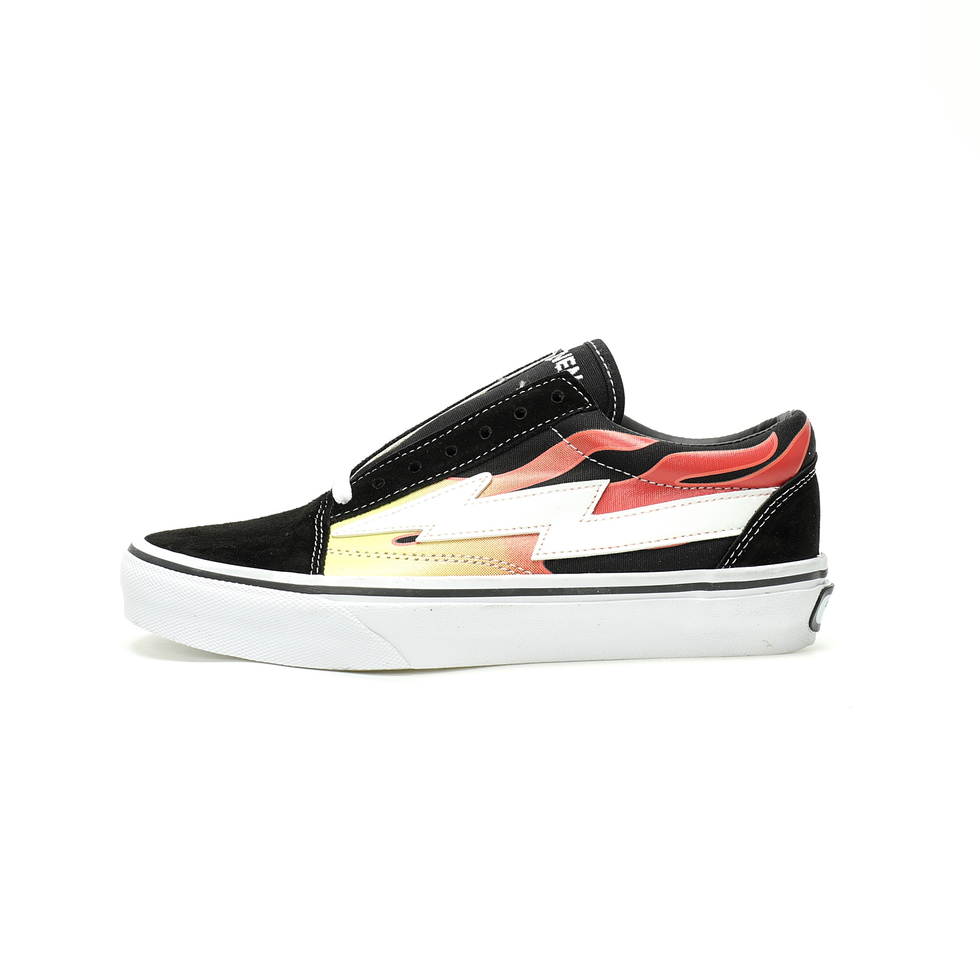 Revenge x Storm Pop-up Store 2 M58-89-24