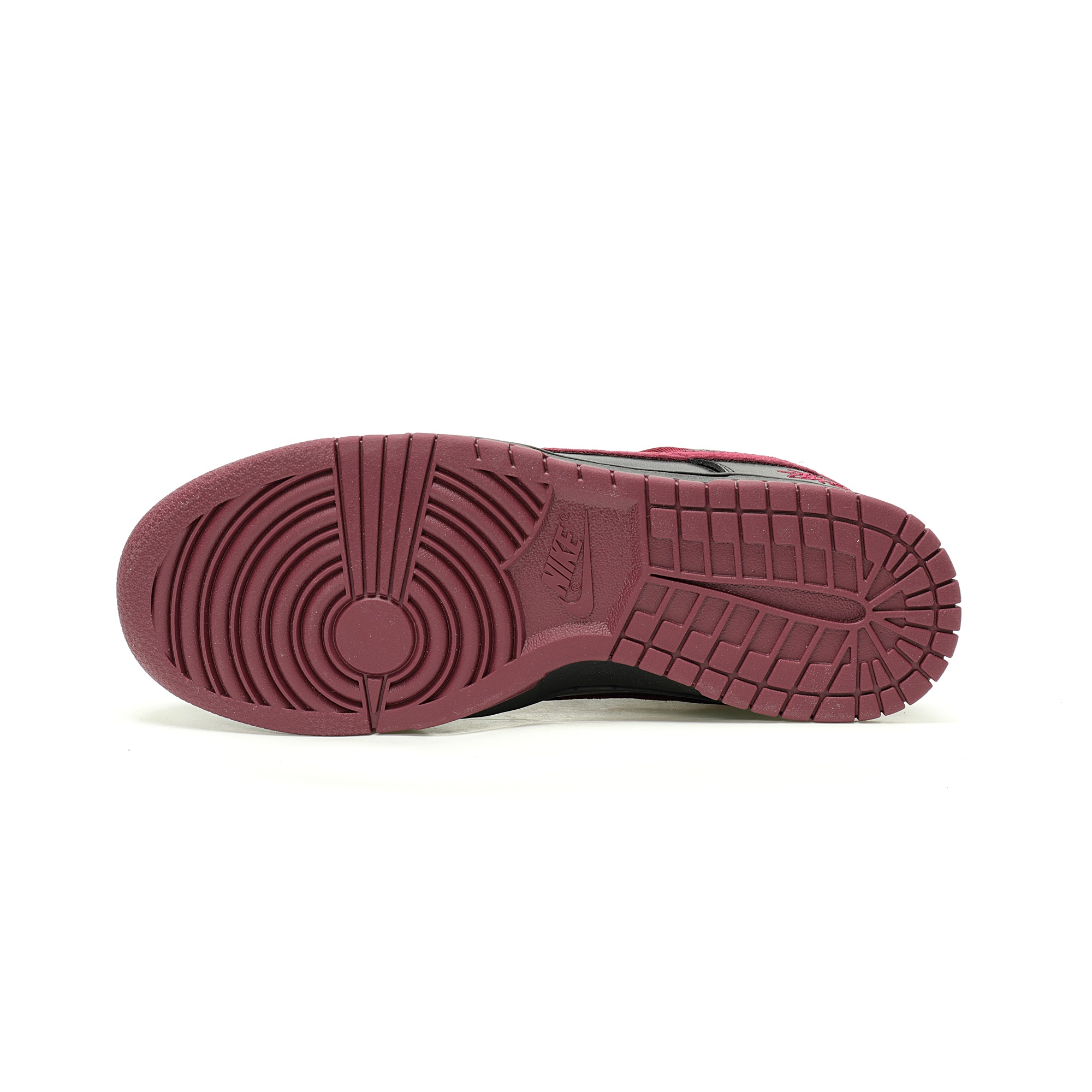 Stussy x Nike By You SB Dunk Low Retro SP D56608-028 - Image 4