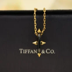 Alternative view of TIFFANY Necklaces V Gold H510050073