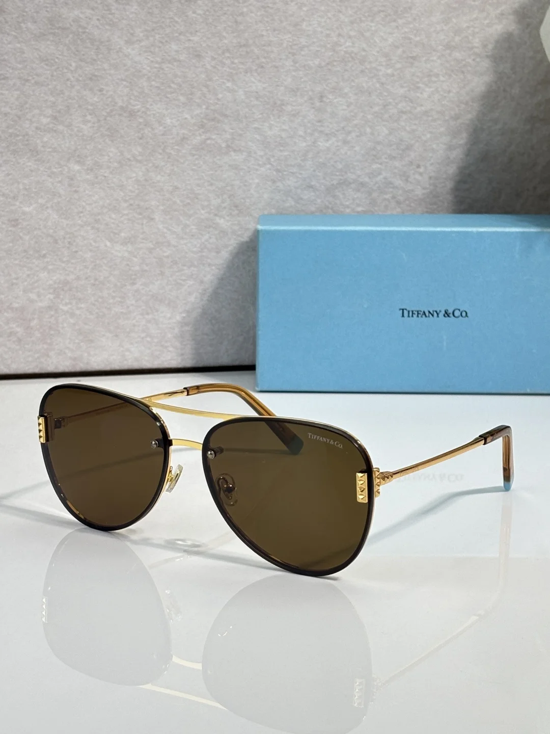 TIFFANY Sunglasses A3510071444 - Image 6
