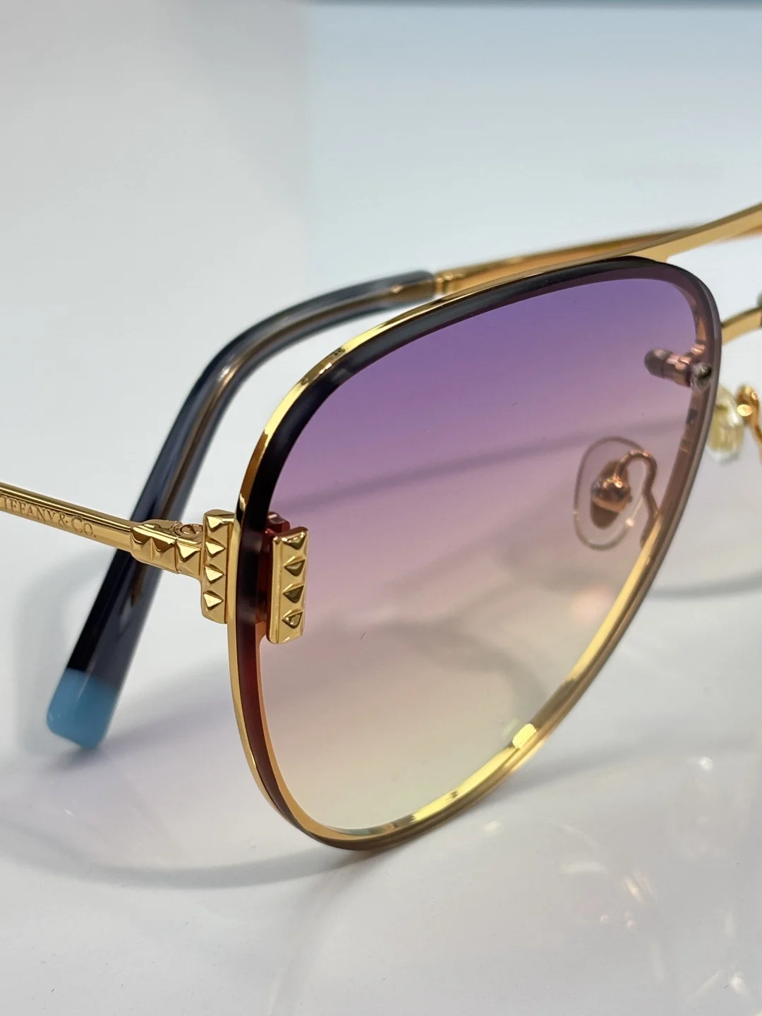 TIFFANY Sunglasses A3510071444 - Image 9