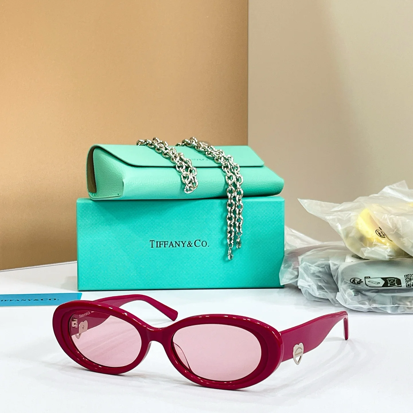 TIFFANY Sunglasses A6510073118 - Image 2