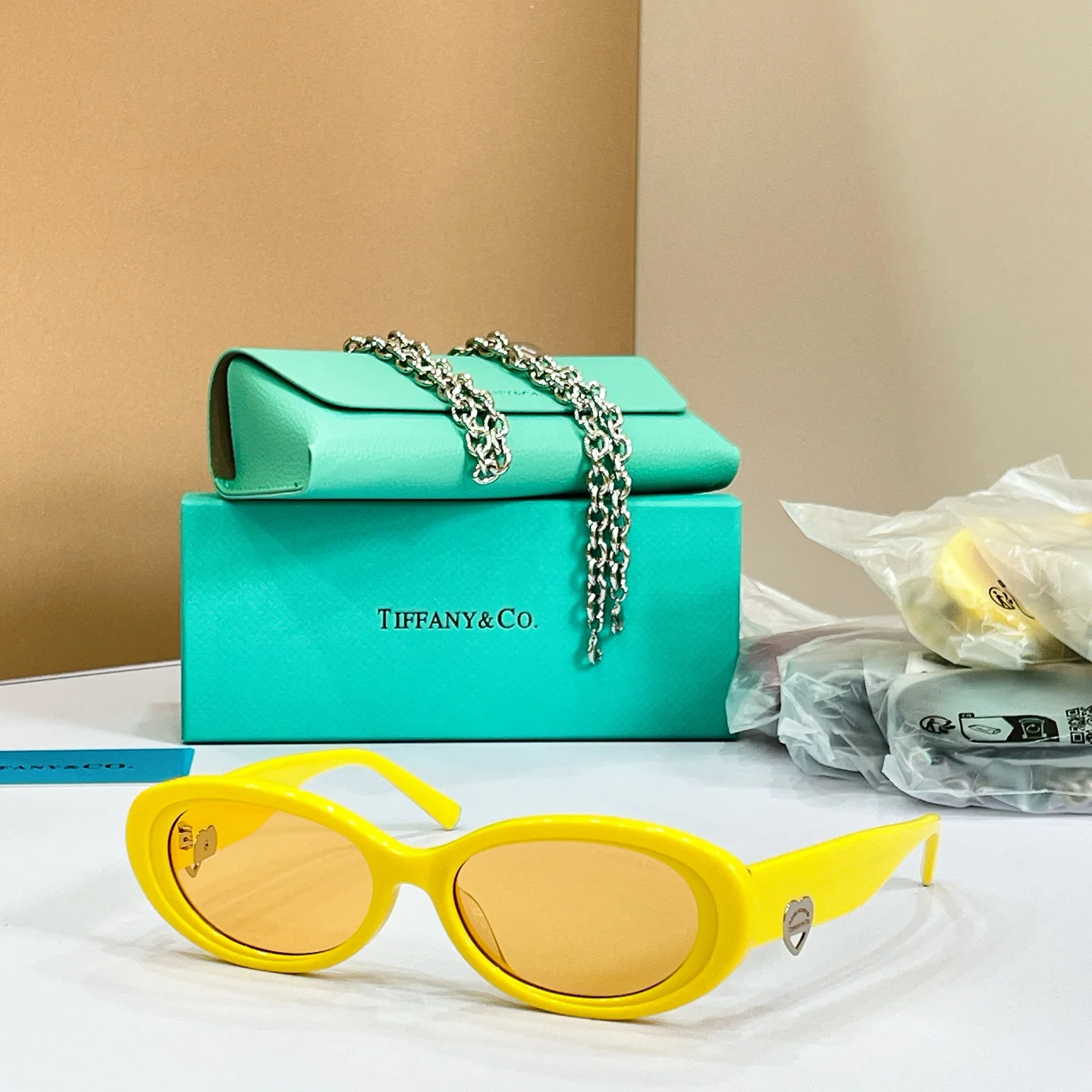 TIFFANY Sunglasses A6510073118 - Image 5