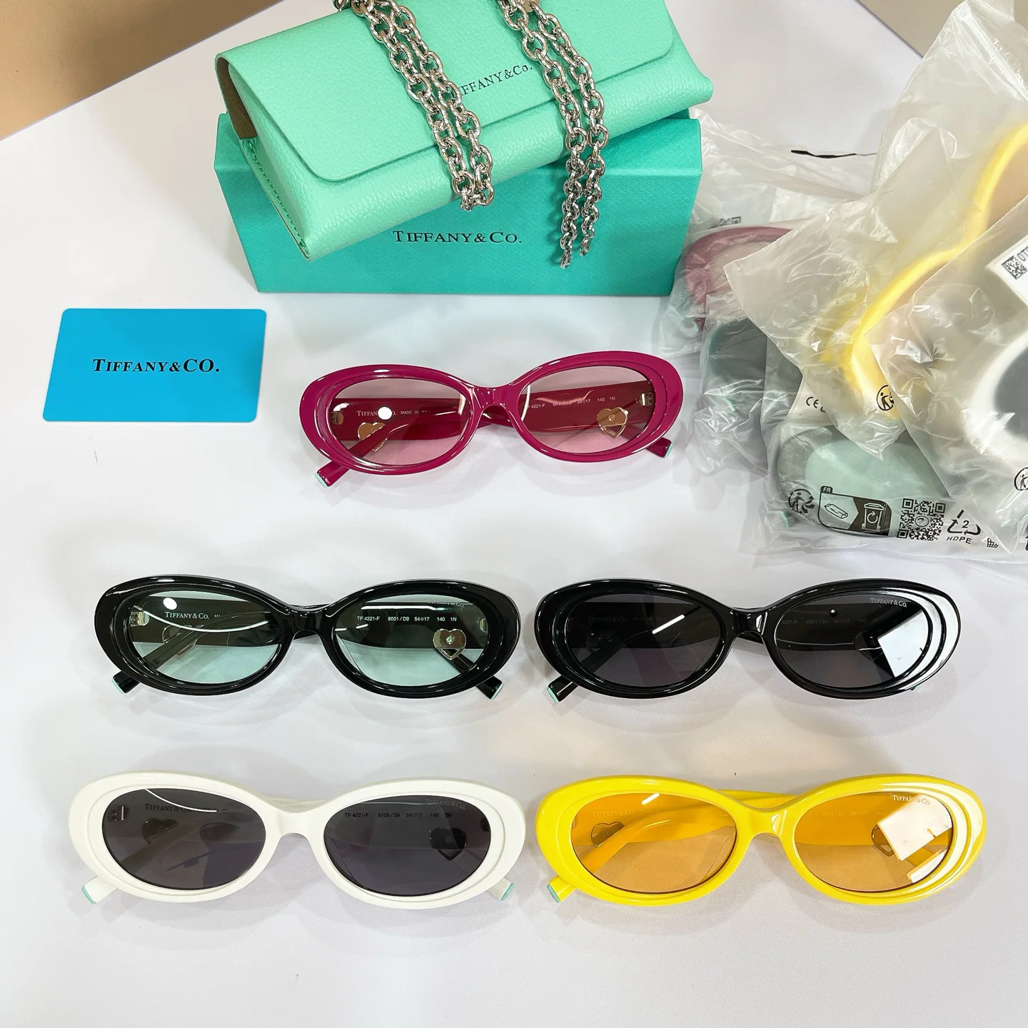 TIFFANY Sunglasses A6510073118 - Image 8
