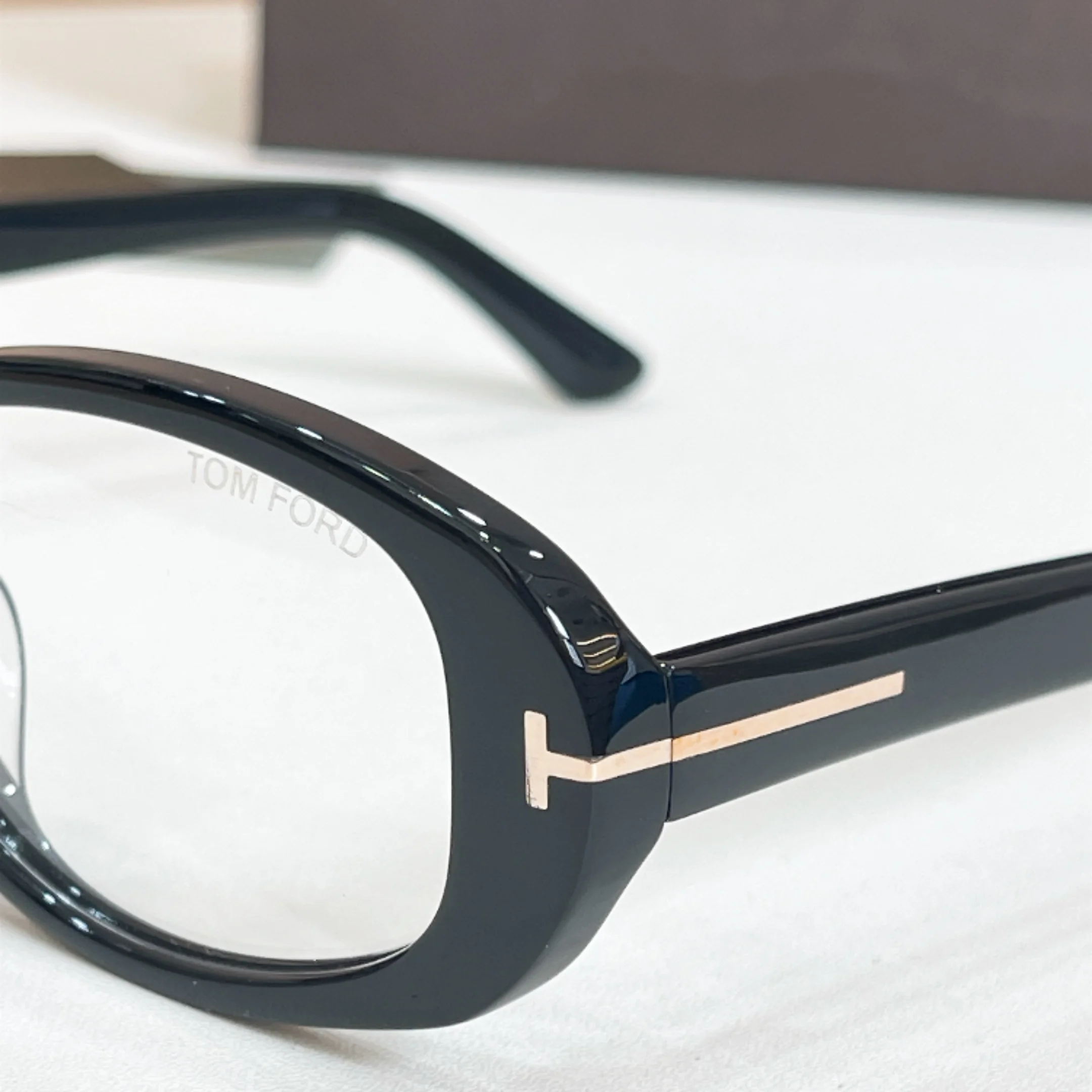 TOM FORD Sunglasses A2510070501 - Image 8