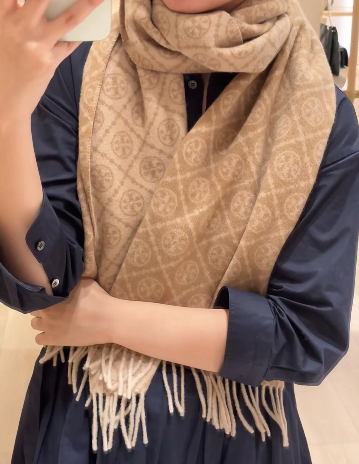 TORY BURCH Scarves Wool Cotton Beige-Navy 166X35 CM A1510071143 - Image 4